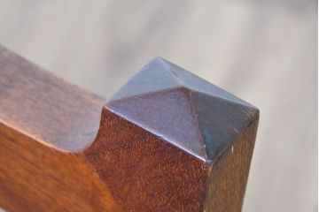 中国ビンテージ　花梨(カリン)材　重厚な佇まいが存在感を放つチェア2脚セット(アームチェア、ダイニングチェア、板座チェア、椅子、イス、1P、1人掛け、一人掛けソファ、ヴィンテージ、バラ売り可能)(R-083755)