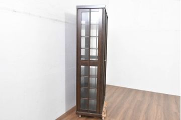 中古　美品　高級品　モリシゲ(MORISHIGE/森繁)　落ち着きのある和モダンデザインが魅力的な三面ガラスキャビネット(ガラスケース、ショーケース、収納棚、戸棚、飾り棚、陳列棚、店舗什器)(定価約70万円)(R-083757)