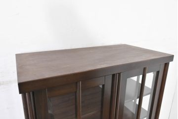 中古　美品　高級品　モリシゲ(MORISHIGE/森繁)　落ち着きのある和モダンデザインが魅力的な三面ガラスキャビネット(ガラスケース、ショーケース、収納棚、戸棚、飾り棚、陳列棚、店舗什器)(定価約70万円)(R-083757)