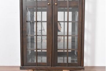 中古　美品　高級品　モリシゲ(MORISHIGE/森繁)　落ち着きのある和モダンデザインが魅力的な三面ガラスキャビネット(ガラスケース、ショーケース、収納棚、戸棚、飾り棚、陳列棚、店舗什器)(定価約70万円)(R-083757)