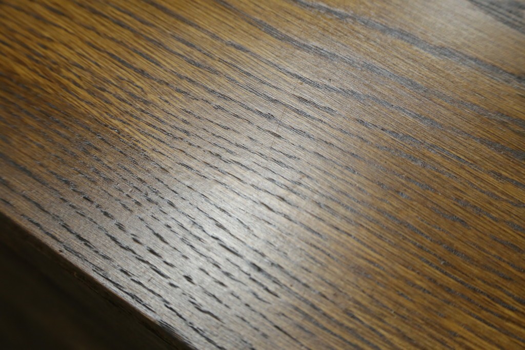 中古　美品　オーク材　小振りなサイズが使いやすい!ダッチカントリースタイルのサイドチェスト　(R-083759)