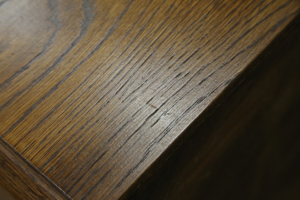 中古　美品　オーク材　小振りなサイズが使いやすい!ダッチカントリースタイルのサイドチェスト　(R-083759)