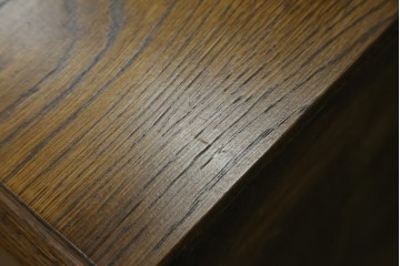 中古　美品　オーク材　小振りなサイズが使いやすい!ダッチカントリースタイルのサイドチェスト　(R-083759)