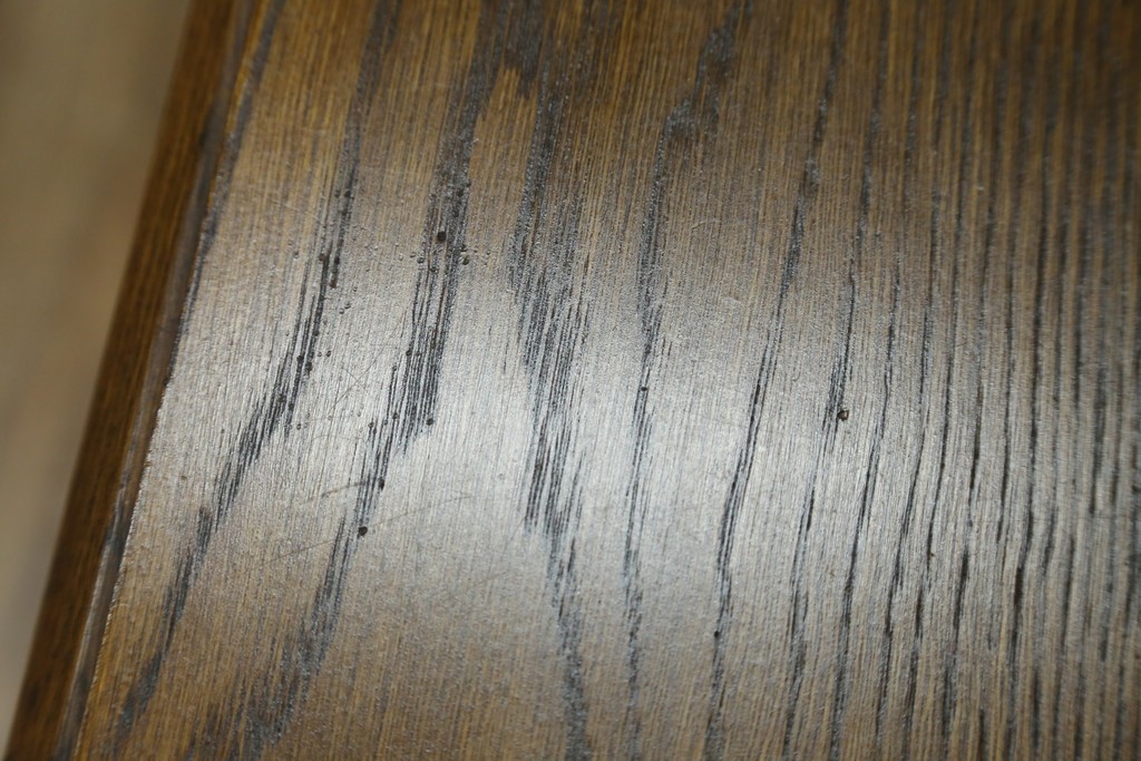 中古　美品　オーク材　小振りなサイズが使いやすい!ダッチカントリースタイルのサイドチェスト　(R-083759)