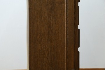 中古　美品　オーク材　小振りなサイズが使いやすい!ダッチカントリースタイルのサイドチェスト　(R-083759)