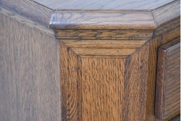 中古　美品　オーク材　小振りなサイズが使いやすい!ダッチカントリースタイルのサイドチェスト(引き出し)(R-083759)