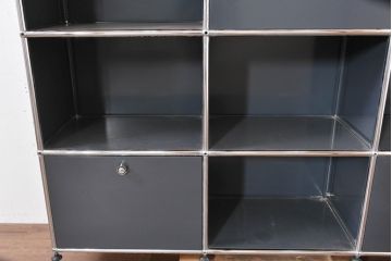 中古　美品　スイス　USMハラー(USM Haller)　洗練されたデザインで収納と美観を両立させるオープンラック(キャビネット、収納棚、飾り棚、陳列棚、店舗什器)(定価約60万円)(R-083761)