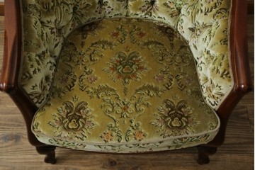 中古　美品　maruni(マルニ木工)　マキシマムシリーズ　エレガントさとクラシカルな雰囲気を兼ね備えたアームソファとオットマンセット(1人掛けソファ、一人掛けソファ、1Pソファ、フットスツール、椅子、イス)(定価約30万円)(R-083766)