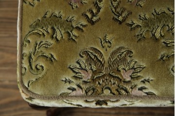 中古　美品　maruni(マルニ木工)　マキシマムシリーズ　エレガントさとクラシカルな雰囲気を兼ね備えたアームソファとオットマンセット(1人掛けソファ、一人掛けソファ、1Pソファ、フットスツール、椅子、イス)(定価約30万円)(R-083766)