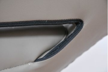 中古　未使用　展示品　B&B イタリア(Italia)　メトロポリタン(Metropolitan)　リプロダクト　上質な空間づくりにぴったりのエアロラウンジチェア(アームチェア、回転椅子、回転イス、1人掛け、一人掛け)(R-083771)