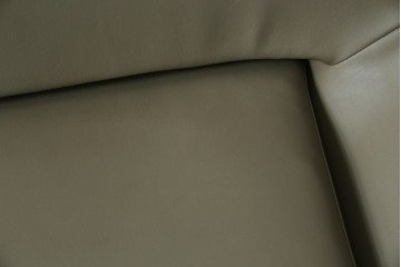 中古　未使用　展示品　B&B イタリア(Italia)　メトロポリタン(Metropolitan)　リプロダクト　上質な空間づくりにぴったりのエアロラウンジチェア(アームチェア、回転椅子、回転イス、1人掛け、一人掛け)(R-083771)