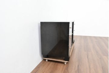 中古　美品!!　国産職人手作り　高級家具　鏡面仕上げのシックなテレビボード(テレビ台、リビングボード、収納棚、戸棚、サイドキャビネット)(R-083773)