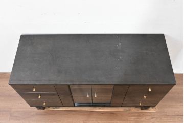 中古　美品!!　国産職人手作り　高級家具　鏡面仕上げのシックなテレビボード(テレビ台、リビングボード、収納棚、戸棚、サイドキャビネット)(R-083773)