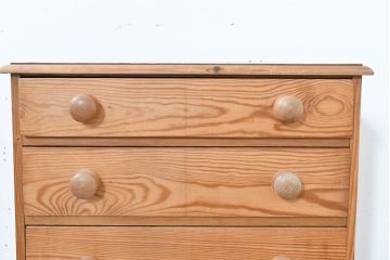 フランスアンティーク　パイン材　カントリースタイルのお部屋におすすめ!木のぬくもり溢れるサイドチェスト(引き出し)(R-083775)