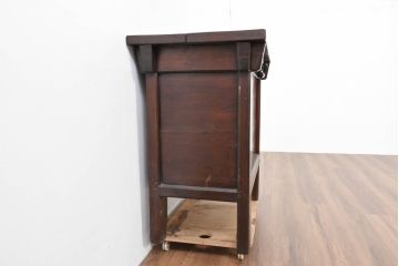 アジアンビンテージ　欅(ケヤキ)材　松材　アンティーク調　オリエンタルな雰囲気を醸し出す豆びつ(韓国、豆櫃、米びつ、サイドテーブル、バンダヂ、バンダジ、バンダチ、収納箱、収納付きベンチ、スツール、店舗什器、ヴィンテージ)(R-083778)