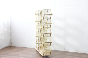 中古　展示品　美品　高級輸入家具　コティル(kotile)　六角形のハニカム構造がお洒落!アートのようにディスプレイできるハニカムメタルシェルフ(飾り棚、陳列棚、オープンラック、オープンシェルフ)(定価約28万円)(R-083779)