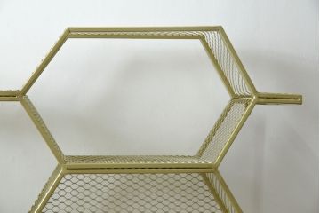 中古　展示品　美品　高級輸入家具　コティル(kotile)　六角形のハニカム構造がお洒落!アートのようにディスプレイできるハニカムメタルシェルフ(飾り棚、陳列棚、オープンラック、オープンシェルフ)(定価約28万円)(R-083779)