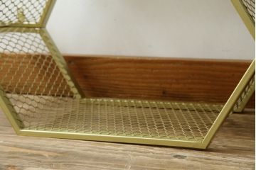 中古　展示品　美品　高級輸入家具　コティル(kotile)　六角形のハニカム構造がお洒落!アートのようにディスプレイできるハニカムメタルシェルフ(飾り棚、陳列棚、オープンラック、オープンシェルフ)(定価約28万円)(R-083779)
