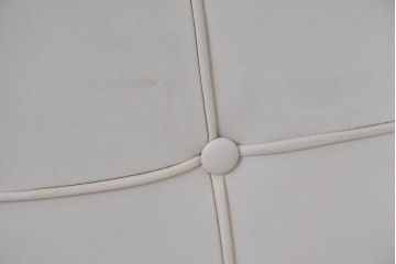 中古　イタリアビンテージ　リプロダクト品　本革　モダンな寛ぎ空間を演出するバルセロナチェアとオットマンのセット(バルセロナスツール、1人掛けソファ、椅子、イス、ヴィンテージ)(当時25万円で購入)(R-083780)