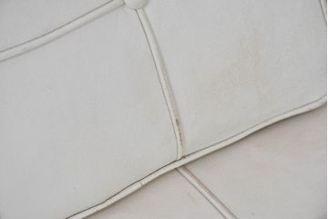 中古　イタリアビンテージ　リプロダクト品　本革　モダンな寛ぎ空間を演出するバルセロナチェアとオットマンのセット(バルセロナスツール、1人掛けソファ、椅子、イス、ヴィンテージ)(当時25万円で購入)(R-083780)