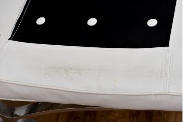 中古　イタリアビンテージ　リプロダクト品　本革　モダンな寛ぎ空間を演出するバルセロナチェアとオットマンのセット(バルセロナスツール、1人掛けソファ、椅子、イス、ヴィンテージ)(当時25万円で購入)(R-083780)