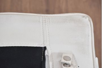 中古　イタリアビンテージ　リプロダクト品　本革　モダンな寛ぎ空間を演出するバルセロナチェアとオットマンのセット(バルセロナスツール、1人掛けソファ、椅子、イス、ヴィンテージ)(当時25万円で購入)(R-083780)