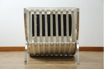 イタリアビンテージ　リプロダクト品　本革　モダンな寛ぎ空間を演出するバルセロナチェアとオットマンのセット(バルセロナスツール、1人掛けソファ、椅子、イス、ヴィンテージ)(当時25万円で購入)(R-083780)