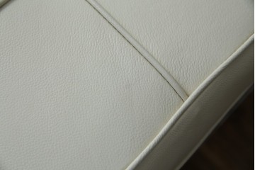 イタリアビンテージ　リプロダクト品　本革　モダンな寛ぎ空間を演出するバルセロナチェアとオットマンのセット(バルセロナスツール、1人掛けソファ、椅子、イス、ヴィンテージ)(当時25万円で購入)(R-083780)