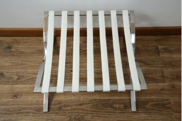 イタリアビンテージ　リプロダクト品　本革　モダンな寛ぎ空間を演出するバルセロナチェアとオットマンのセット(バルセロナスツール、1人掛けソファ、椅子、イス、ヴィンテージ)(当時25万円で購入)(R-083780)