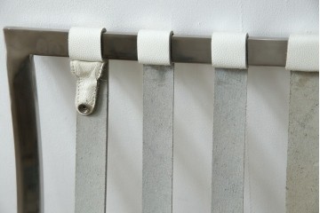 イタリアビンテージ　リプロダクト品　本革　モダンな寛ぎ空間を演出するバルセロナチェアとオットマンのセット(バルセロナスツール、1人掛けソファ、椅子、イス、ヴィンテージ)(当時25万円で購入)(R-083780)