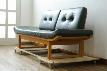 中古　カンディハウス(CONDE HOUSE)　アルプ(ALP)　本革　シンプルで美しい北欧モダンデザインの2人掛けソファ　定価約42万円　(R-083782)