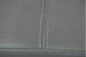 中古　カンディハウス(CONDE HOUSE)　アルプ(ALP)　本革　シンプルで美しい北欧モダンデザインの2人掛けソファ(ダイニングソファ、レザーソファ、2P、二人掛け、2人掛け)(定価約42万円)(R-083782)