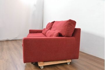 中古　美品　CHARDONNAY(シャルドネ)　FEMININ(フェミニン) 　空間を彩る深い赤が魅力のモダンソファ(3P、3人掛け、アームソファ)(定価約41万円)(R-083783)