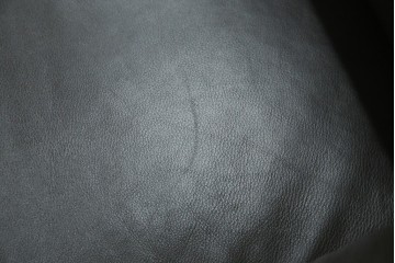 中古　美品　IDC大塚家具取り扱い　ヒモラ(himolla)　上質な本革素材と快適な座り心地が魅力の2Pソファ　定価約25万円　(R-083784)