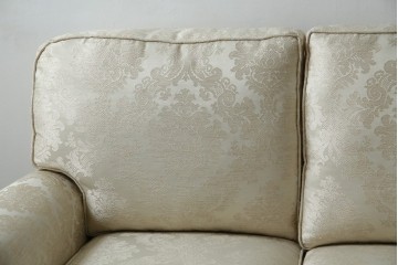 中古　展示品　美品　イギリス　英国高級家具ブランド　Art forma(アートフォーマ)　ダマスク柄とフリンジのクラシカルな3人掛けソファ　定価約55万円相当　(R-083786)