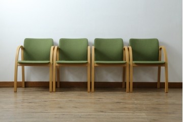 中古　arflex(アルフレックス)　FK　優しい色合いがナチュラルな印象を与えるアームチェア4脚セット　現行定価約374000円　(R-083788)