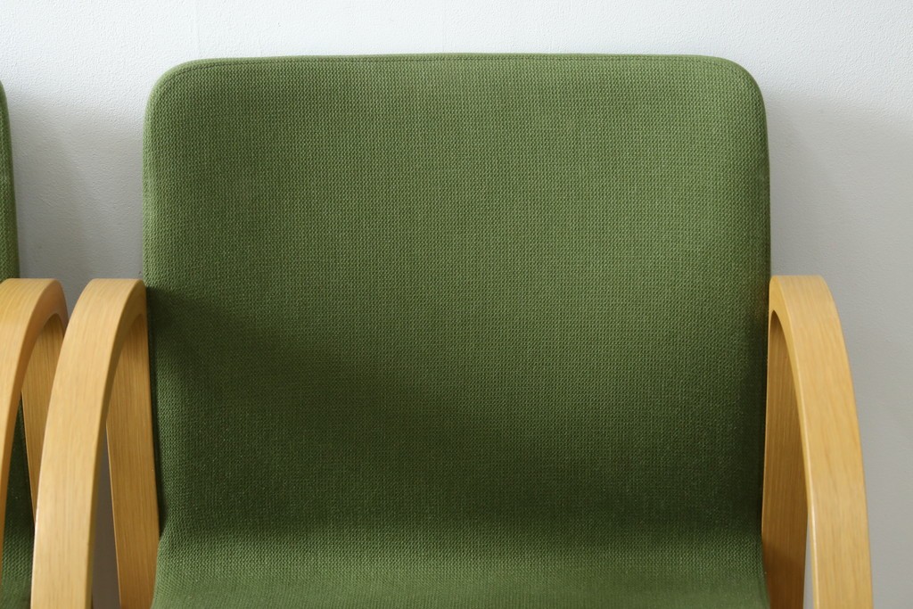 中古　arflex(アルフレックス)　FK　優しい色合いがナチュラルな印象を与えるアームチェア4脚セット　現行定価約374000円　(R-083788)