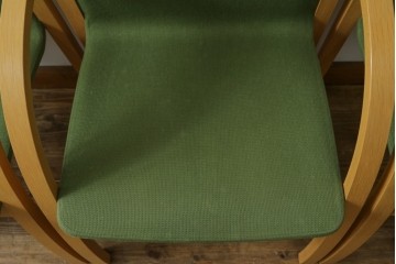 中古　arflex(アルフレックス)　FK　優しい色合いがナチュラルな印象を与えるアームチェア4脚セット　現行定価約374000円　(R-083788)