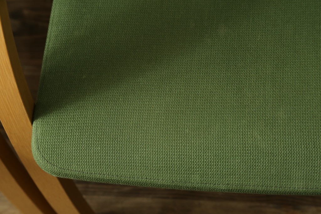 中古　arflex(アルフレックス)　FK　優しい色合いがナチュラルな印象を与えるアームチェア4脚セット　現行定価約374000円　(R-083788)