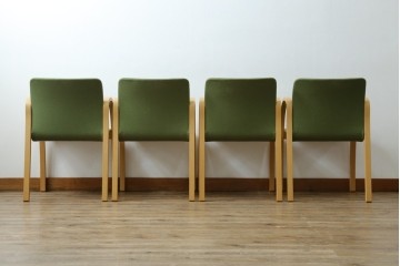 中古　arflex(アルフレックス)　FK　優しい色合いがナチュラルな印象を与えるアームチェア4脚セット　現行定価約374000円　(R-083788)