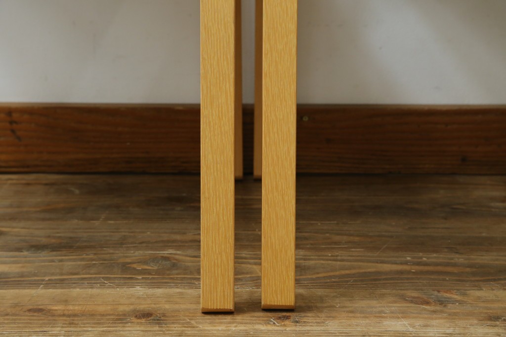 中古　arflex(アルフレックス)　FK　優しい色合いがナチュラルな印象を与えるアームチェア4脚セット　現行定価約374000円　(R-083788)