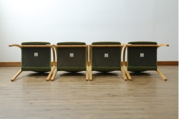 中古　arflex(アルフレックス)　FK　優しい色合いがナチュラルな印象を与えるアームチェア4脚セット　現行定価約374000円　(R-083788)