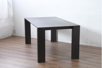 中古　展示品　美品　arflex(アルフレックス)　REKTA(レクタ)　シンプルでスタイリッシュなデザインがかっこいいダイニングテーブル(4人掛け、6人掛け、作業台、食卓、4人用、6人用)(定価約39万円)(R-083791)