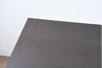 中古　展示品　美品　arflex(アルフレックス)　REKTA(レクタ)　シンプルでスタイリッシュなデザインがかっこいいダイニングテーブル(4人掛け、6人掛け、作業台、食卓、4人用、6人用)(定価約39万円)(R-083791)