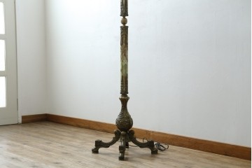 イタリアビンテージ　高級イタリア輸入品　ONYX ART　クラシカルエレガント　大理石ポールと美しい真鍮細工のフロアスタンド　(R-083792)