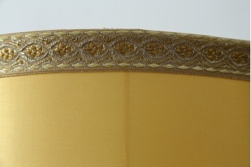 イタリアビンテージ　高級イタリア輸入品　ONYX ART　クラシカルエレガント　大理石ポールと美しい真鍮細工のフロアスタンド　(R-083792)