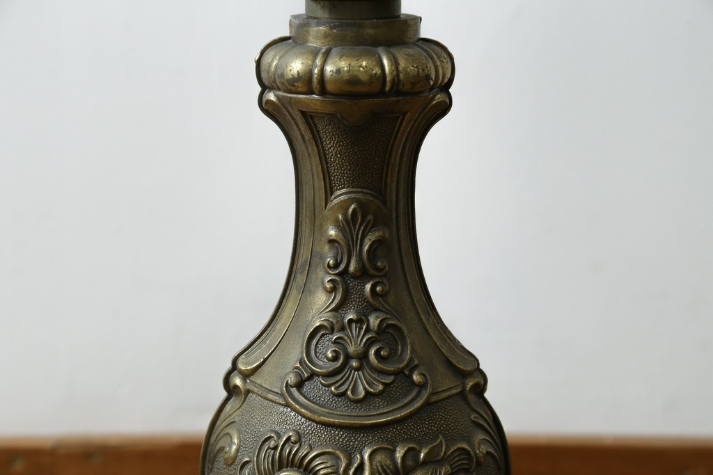 イタリアビンテージ　高級イタリア輸入品　ONYX ART　クラシカルエレガント　大理石ポールと美しい真鍮細工のフロアスタンド　(R-083792)