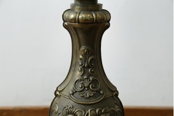 イタリアビンテージ　高級イタリア輸入品　ONYX ART　クラシカルエレガント　大理石ポールと美しい真鍮細工のフロアスタンド　(R-083792)