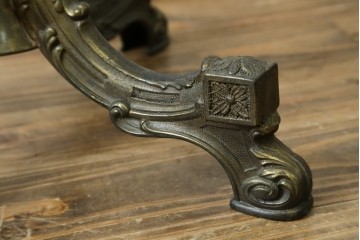 イタリアビンテージ　高級イタリア輸入品　ONYX ART　クラシカルエレガント　大理石ポールと美しい真鍮細工のフロアスタンド　(R-083792)