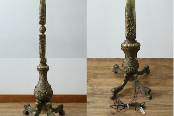 イタリアビンテージ　高級イタリア輸入品　ONYX ART　クラシカルエレガント　大理石ポールと美しい真鍮細工のフロアスタンド　(R-083792)